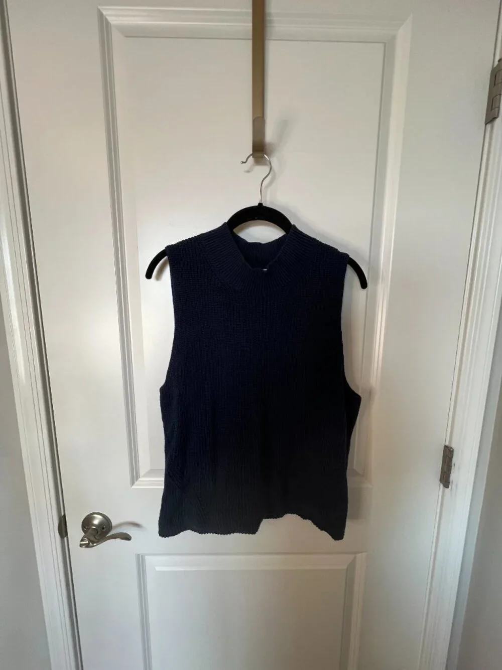 Loft Navy Sleeveless Sweater Vest XL - Picture 3 of 10